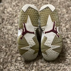 Jordan vi 6 Maroon